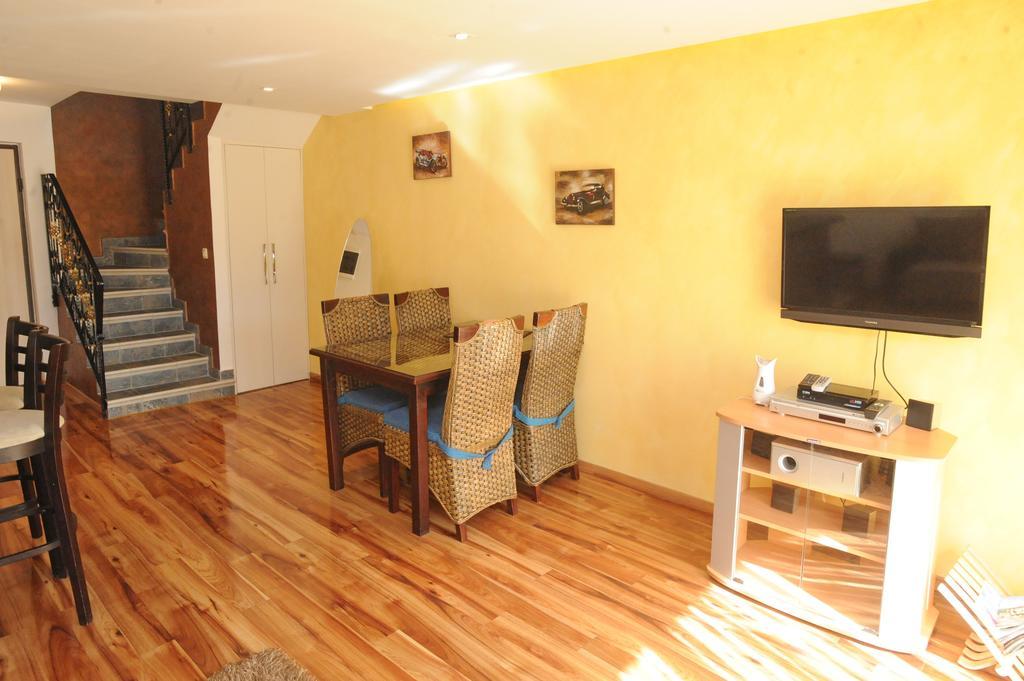 J & P Apartments Cattaro Camera foto
