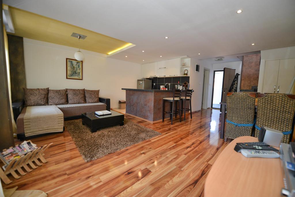 J & P Apartments Cattaro Camera foto